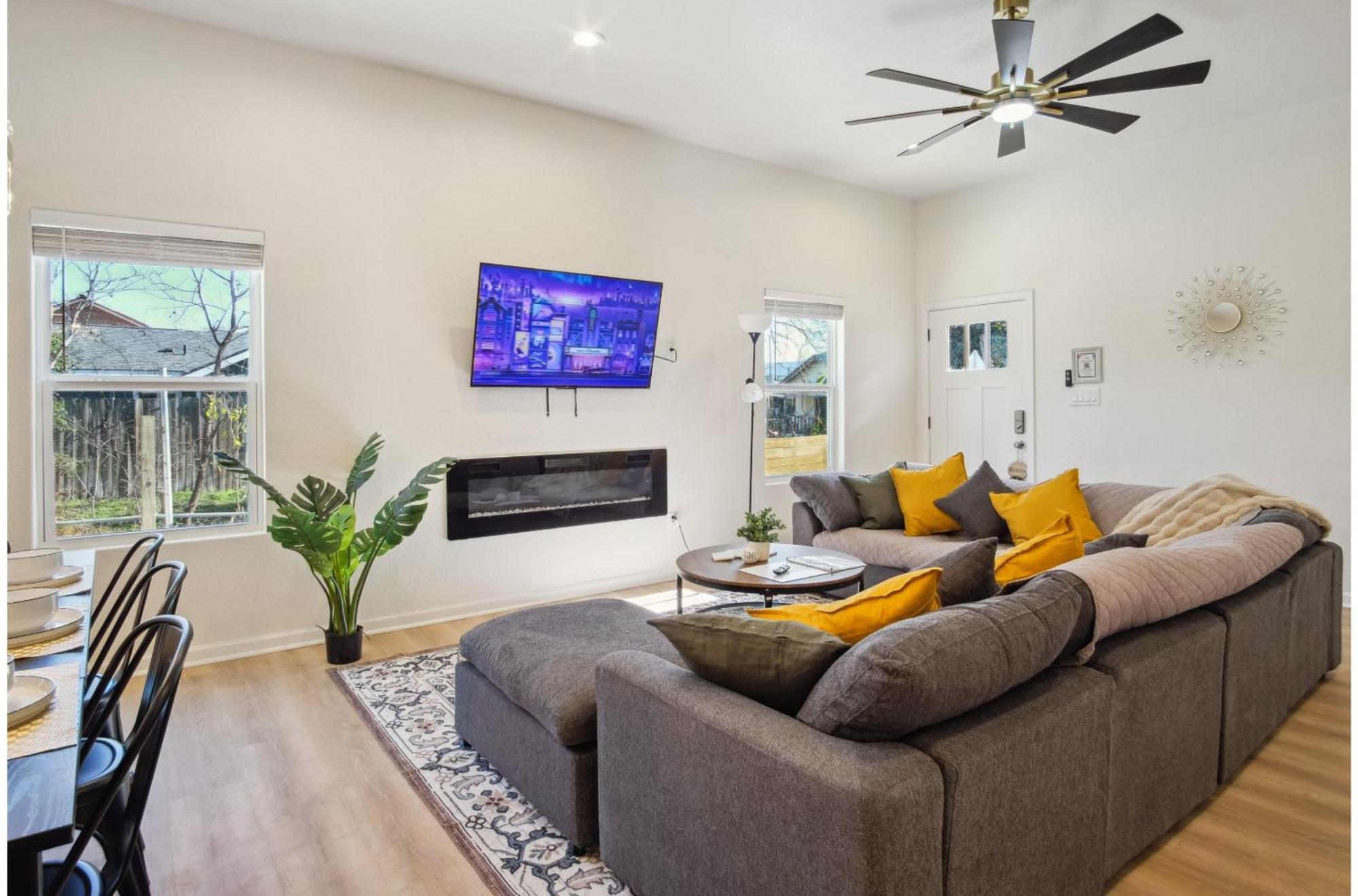 Blissful 5br3ba Haven Near Riverwalk Downtown San Antonio