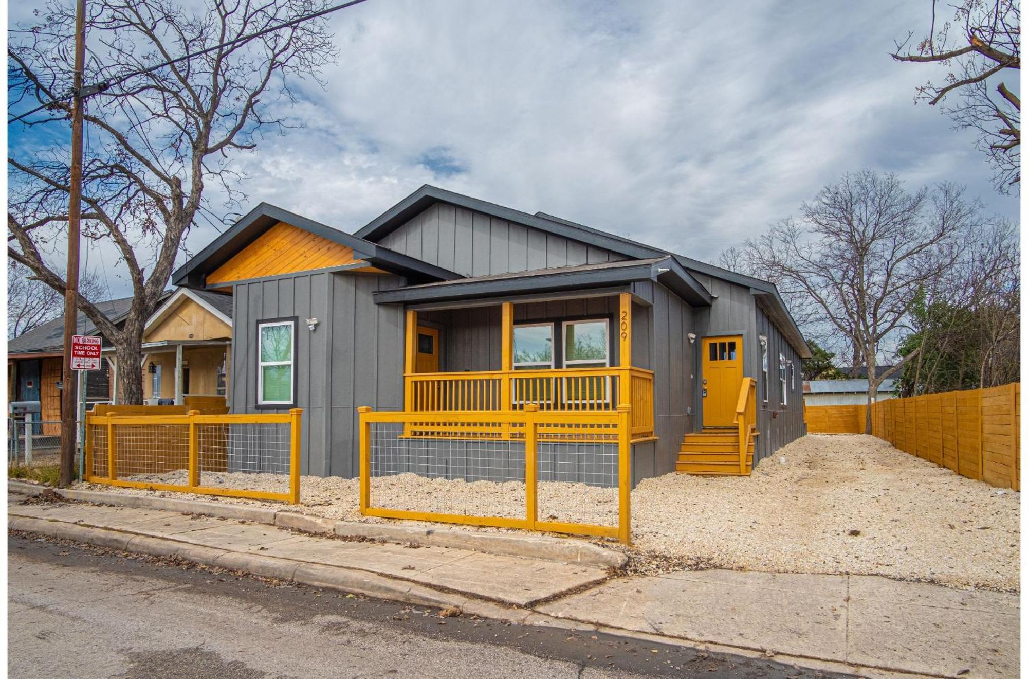 Blissful 5br3ba Haven Near Riverwalk Downtown * San Antonio