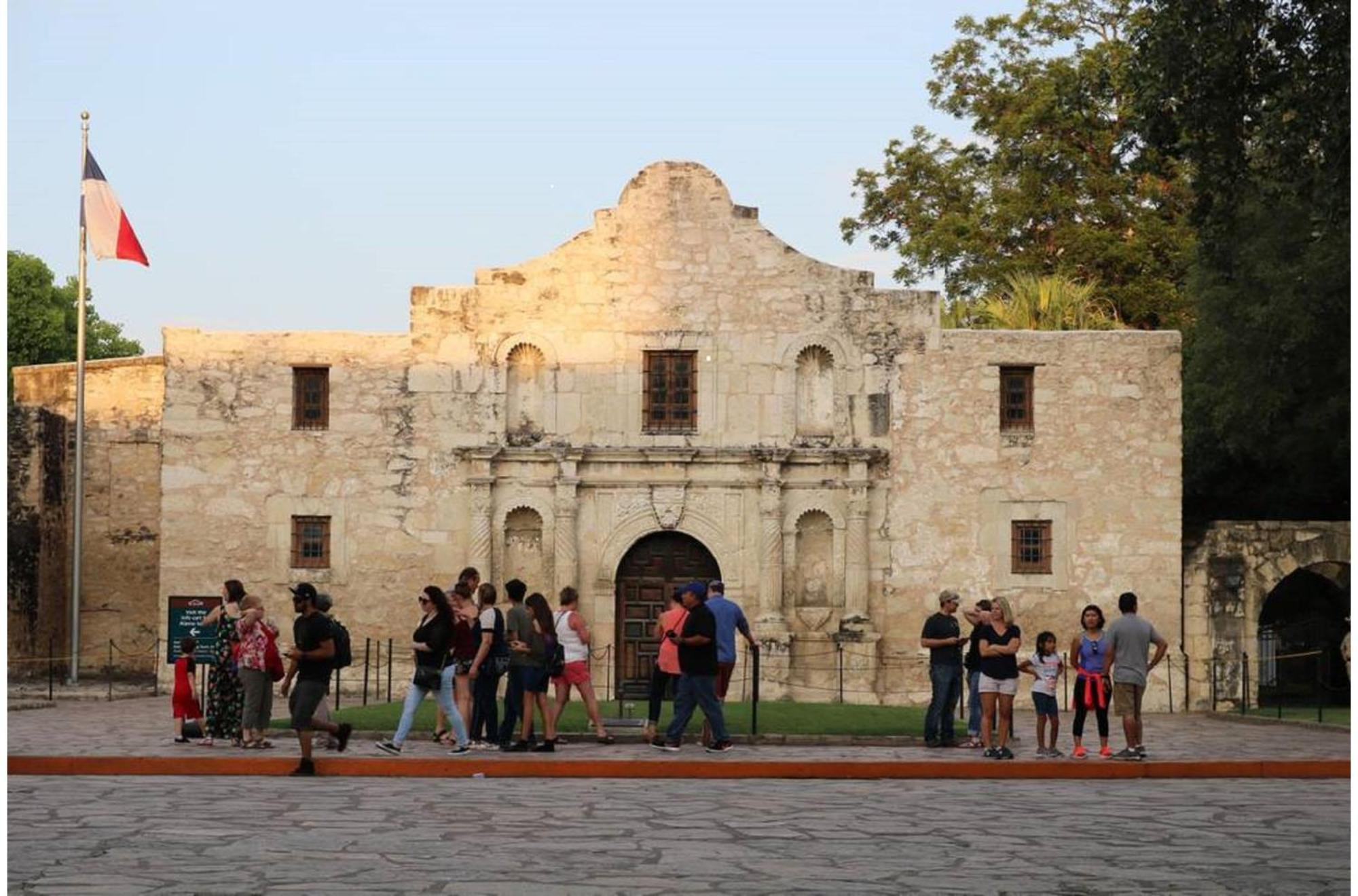 Blissful 5br3ba Haven Near Riverwalk Downtown Сasa de vacaciones San Antonio